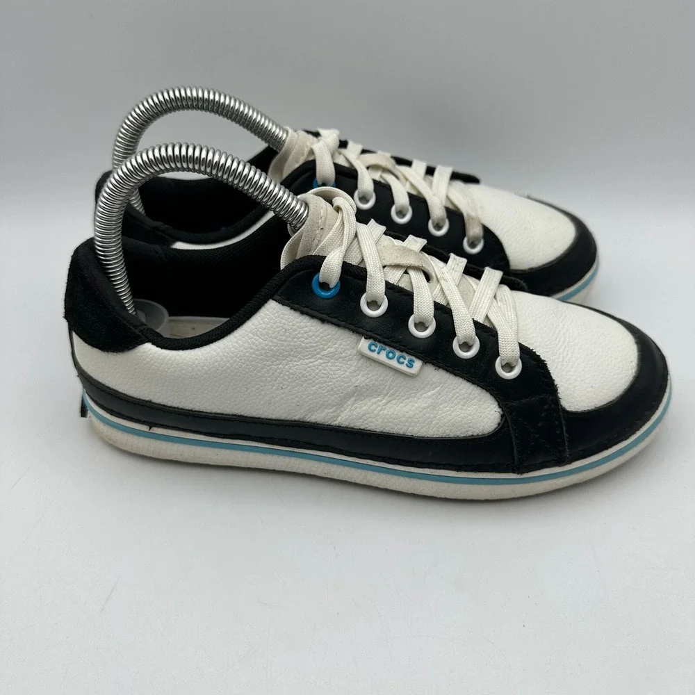Crocs Bradyn Golf Shoes Womens Size 6 Black White‎ Spikeless Leather Sneakers